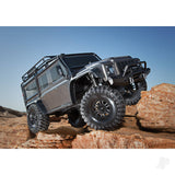 TRX-4 Land Rover Defender 1:10 4X4 Electric Trail Crawler with Winch Silver (+ TQi 4-ch XL-5 HV Titan 550)