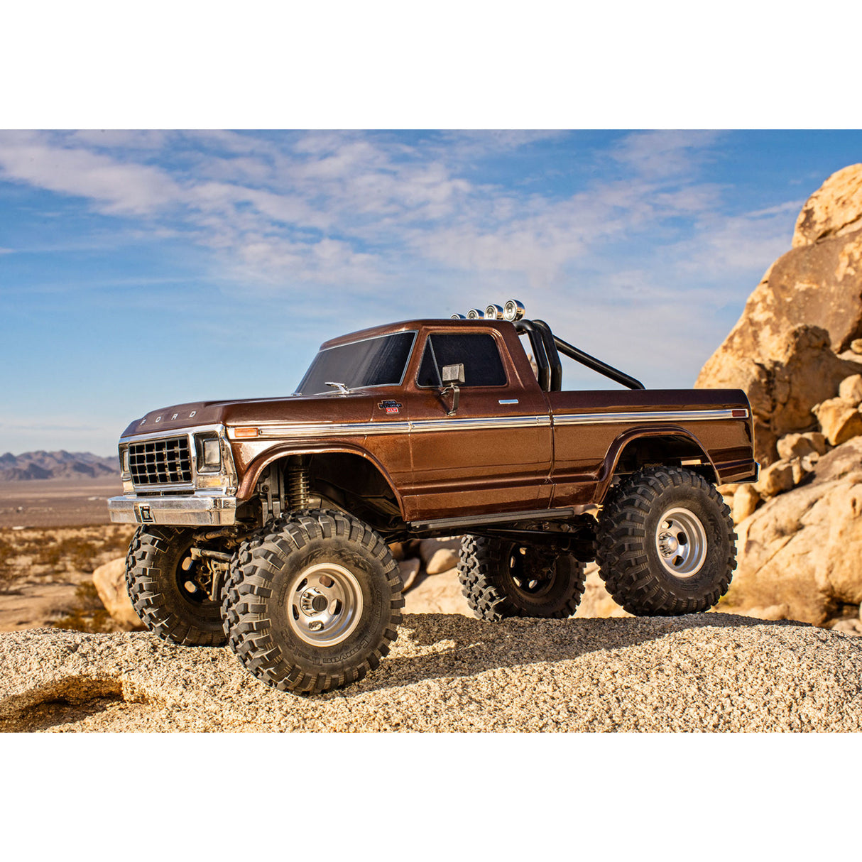 Traxxas TRX-4 Ford F-150 Ranger XLT High Trail Edition 1:10 4WD Electric Trail Crawler - Brown (+ TQi 4-ch/XL-5 HV/Titan 550)