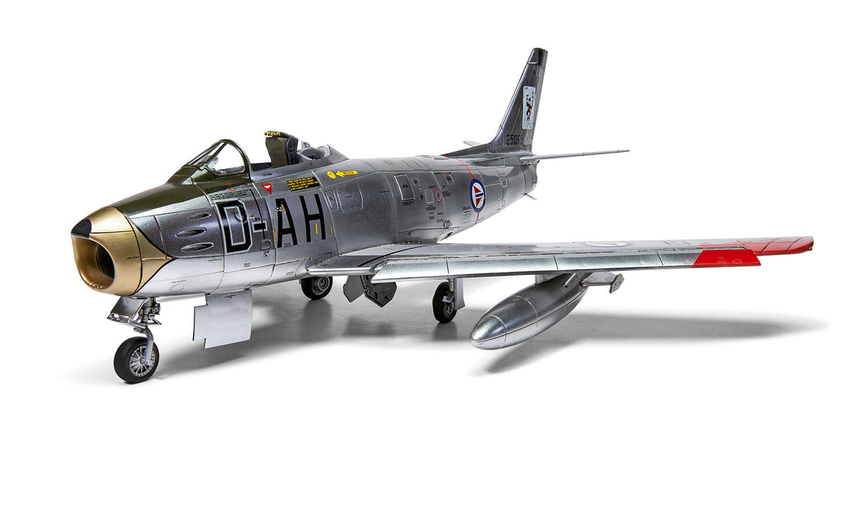 Airfix 1/48 North American F-86F-40 Sabre A08110