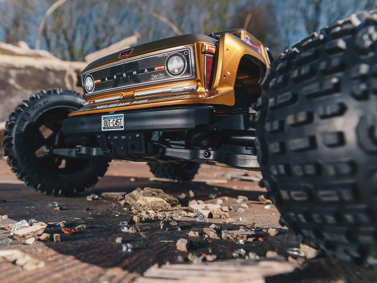 1/10 OUTCAST 4X4 4S V2 BLX Stunt Truck RTR Bronze