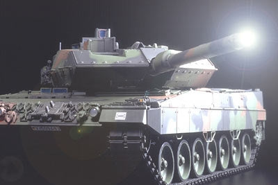 Tamiya RC 1/16 Leopard 2 A6 Full Option Kit