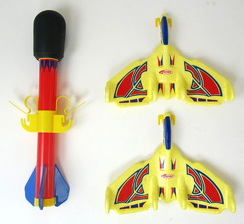 Blast Jets Air Rockets w/Gliders (2) (Rockets/2 Gliders Launch pad is not included)