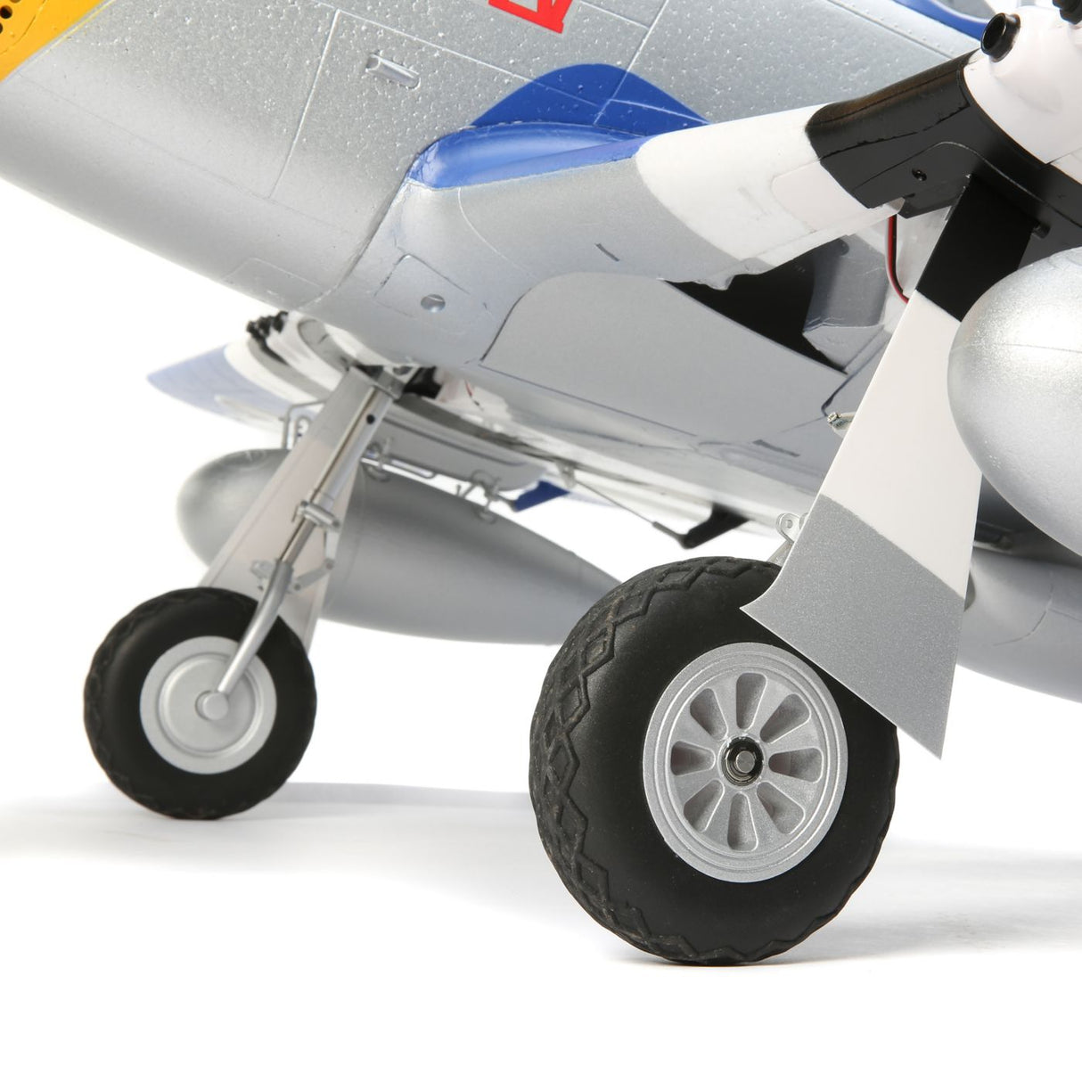 E-Flite P-51D Mustang 1.5m BNF Basic with Smart