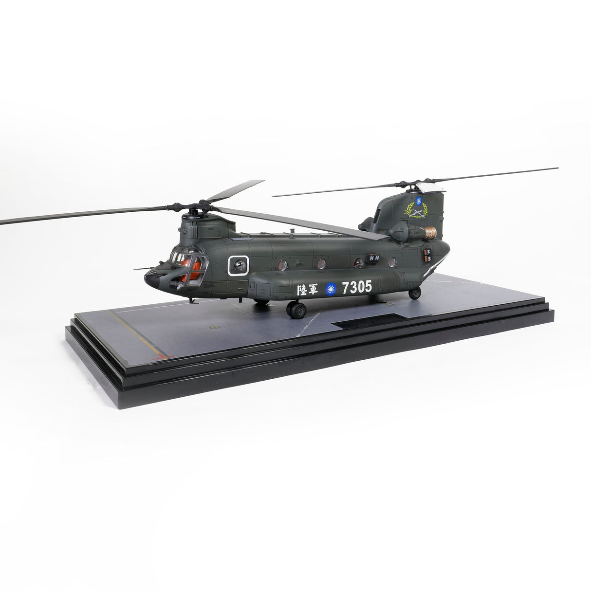 Forces of Valor 1/72 ROC Boeing Chinook CH-47SD helicopter 1:72