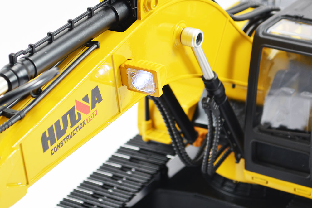 HUINA 1/14 FULL ALLOY 23CH 2.4G EXCAVATOR (VERSION 4)