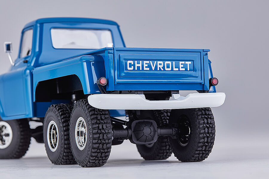 FMS CHEVROLET APACHE 1/18TH 6-WHEEL SCALER Ready to Run