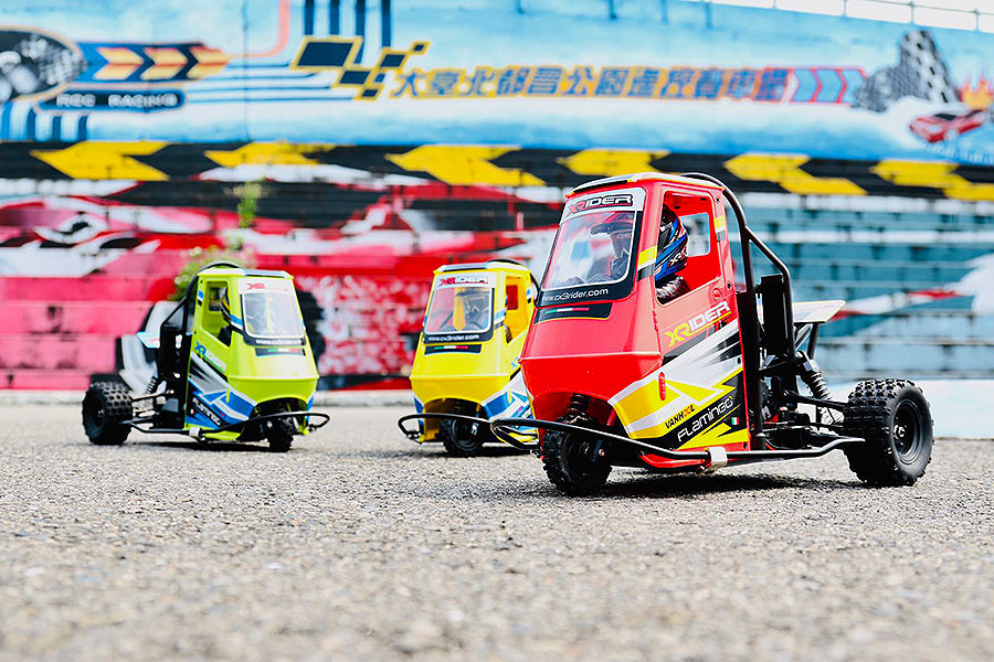 X-RIDER FLAMINGO 1/8 RC TRICYCLE RTR - Black/YELLOW