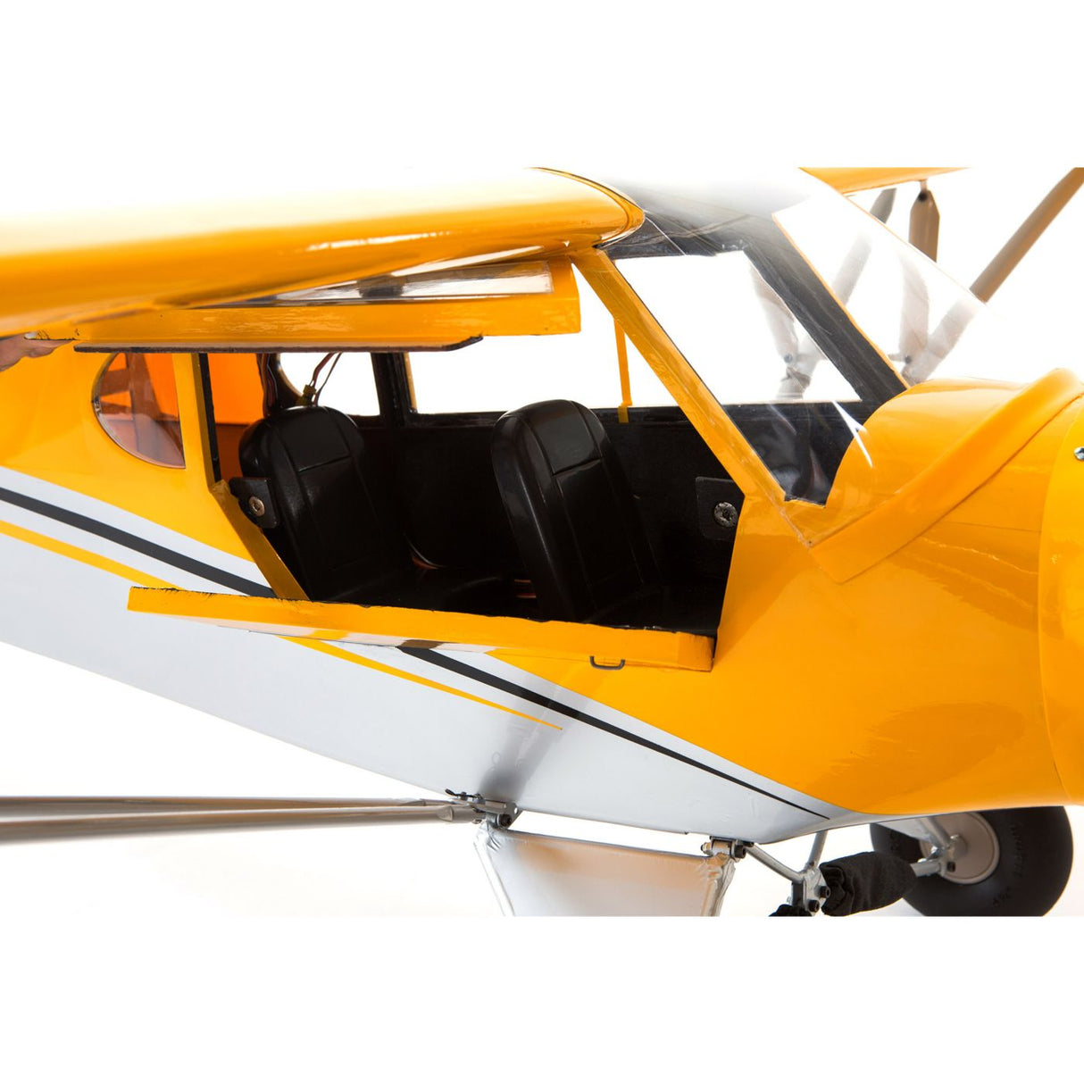 Hangar 9 Carbon Cub 15cc ARF (Bundle With 1/5 Scale Floats & 25% J-3 Cub Pilot)