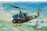 Italeri 1/72 UH - 1B HUEY 040