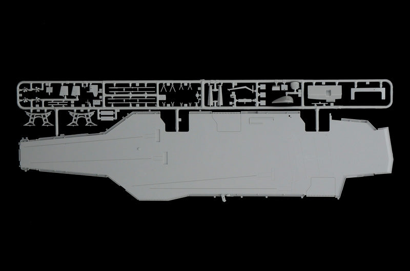 Italeri 1/720 USS GEORGE H W BUSH CVN 77 5534