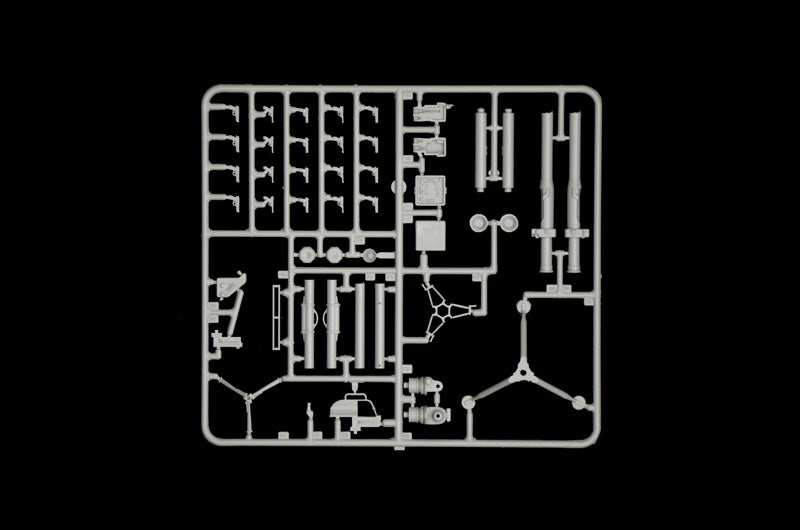 Italeri 1/35 MODERN LIGHT WEIGHT BATTLE SET 6421