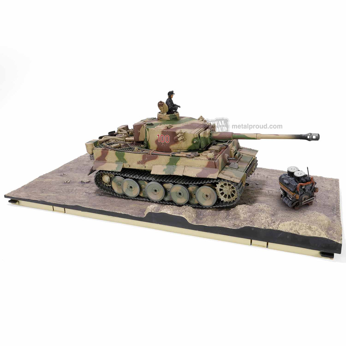 Forces of Valor 1/32 German Sd.Kfz.181 PzKpfw VI Tiger Ausf. E heavy tank (Early production model) 1:32