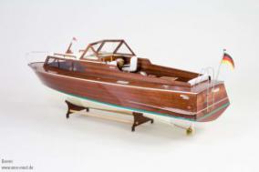 Aeronaut Queen Sports Boat circa 1960s