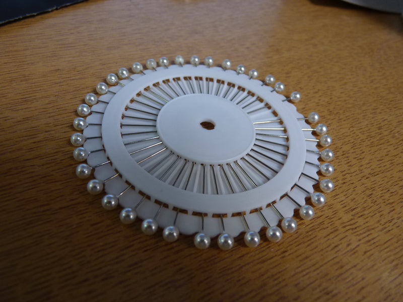 Pearl-Style Modelling Pins - Wheel of 40 Individual Pins - £1..99