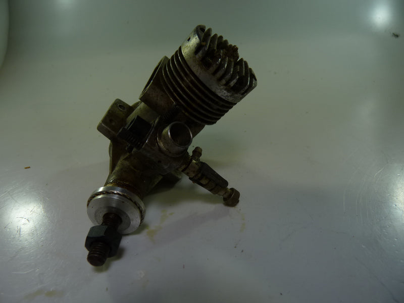 Second Hand engine Glow 2-strokeIS 20 FP no silencer  (BOX 63)