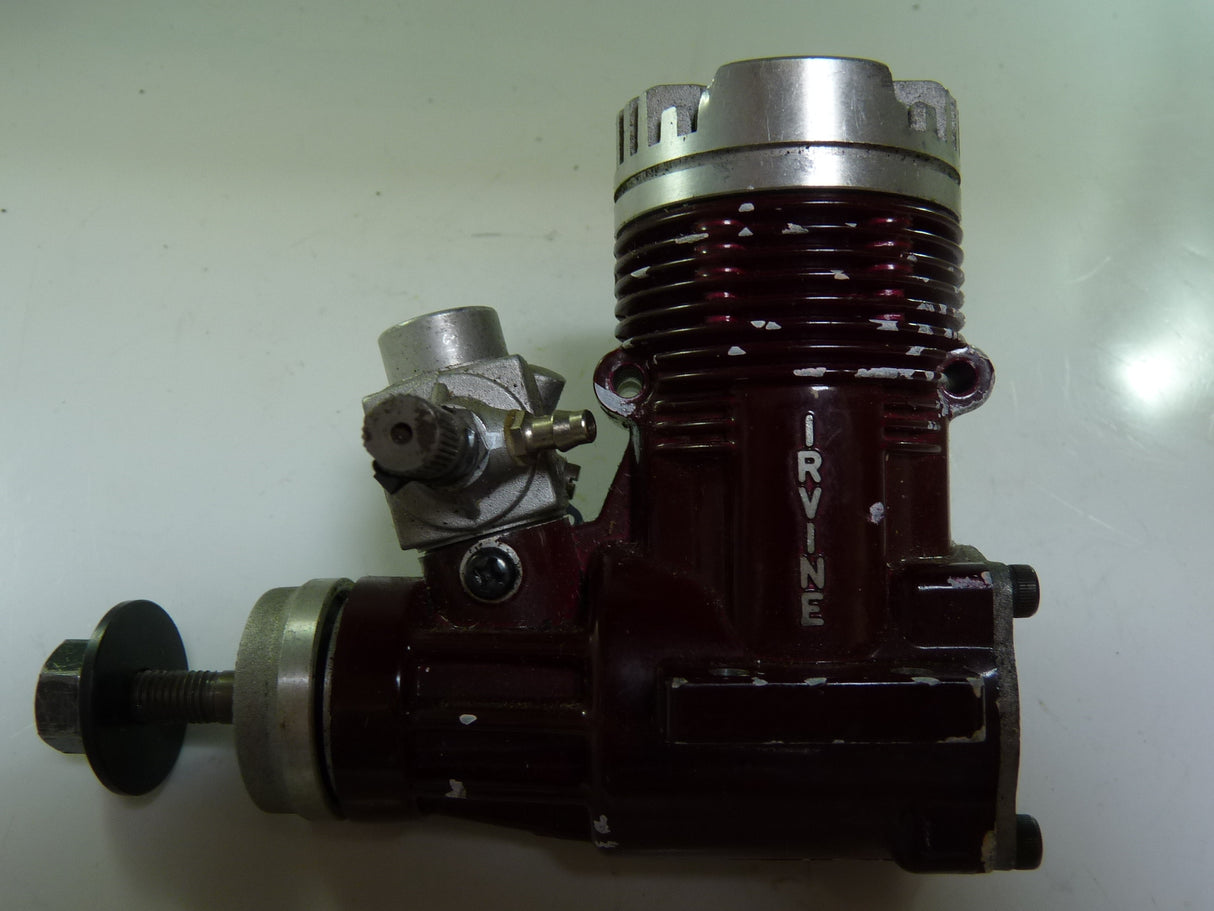 Second Hand engine Glow 2-stroke Irvine 40 red no silencer (BOX 64)