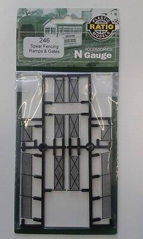 Ratio 246 Spear Fencing Ramps  Gates Black - N Gauge