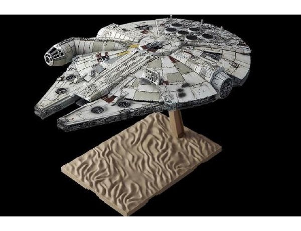 Bandai Millennium Falcon 1:144