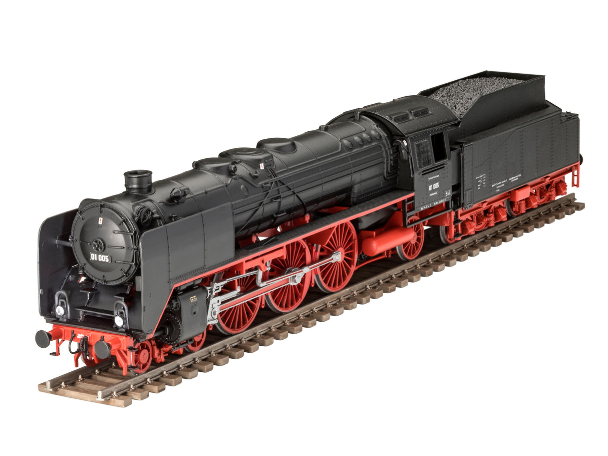 Revell 1/87 Express locomotive BR01 with tender 2 2  T32 02172