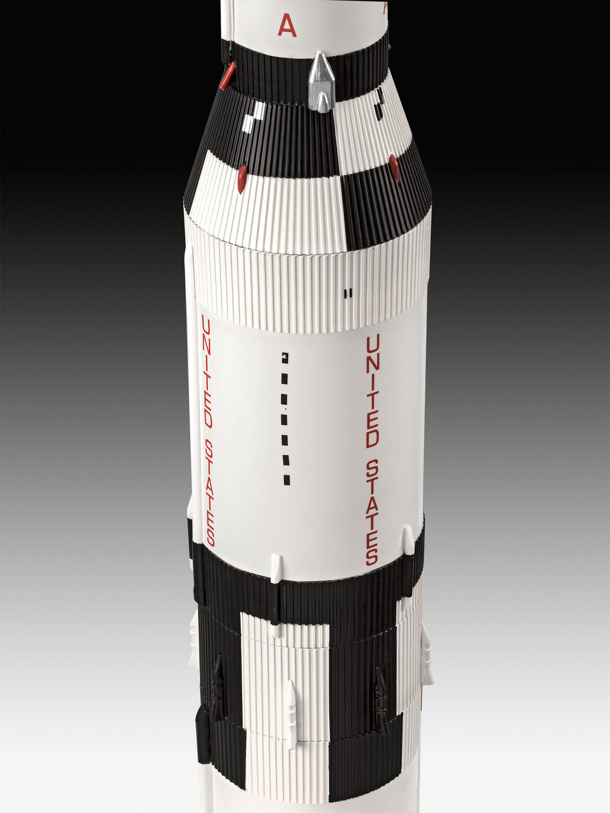 Revell 1/96 Apollo 11 Saturn V Rocket 03704