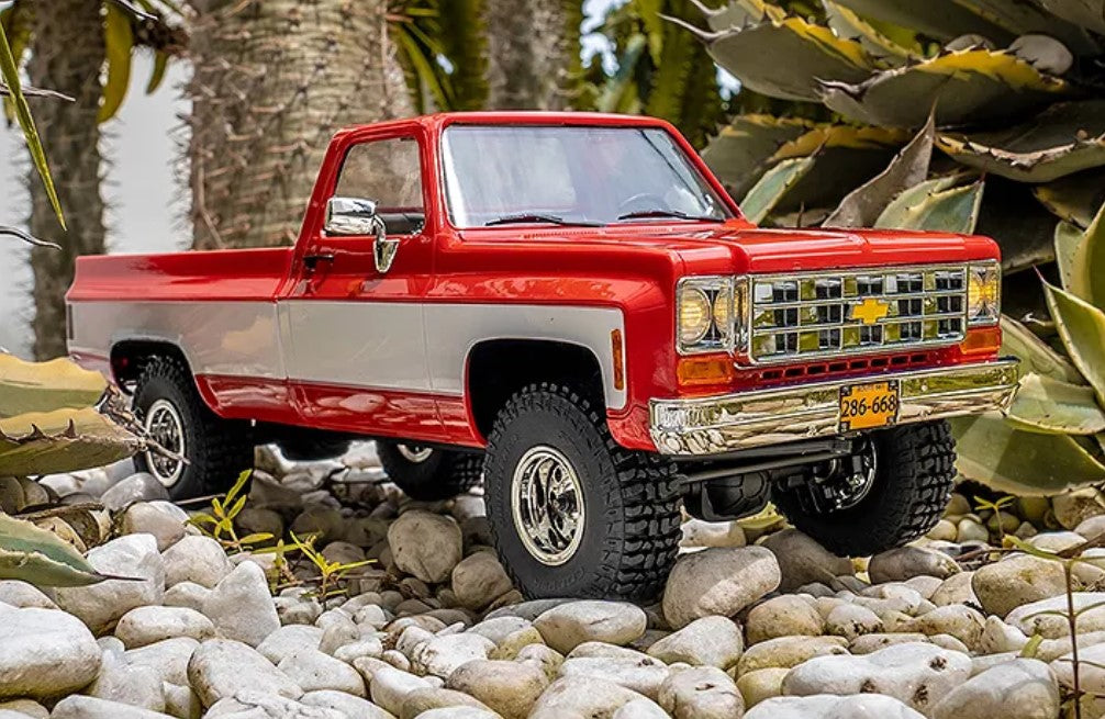 FMS Chevrolet K10 1/18th Ready to Run Scaler Truck