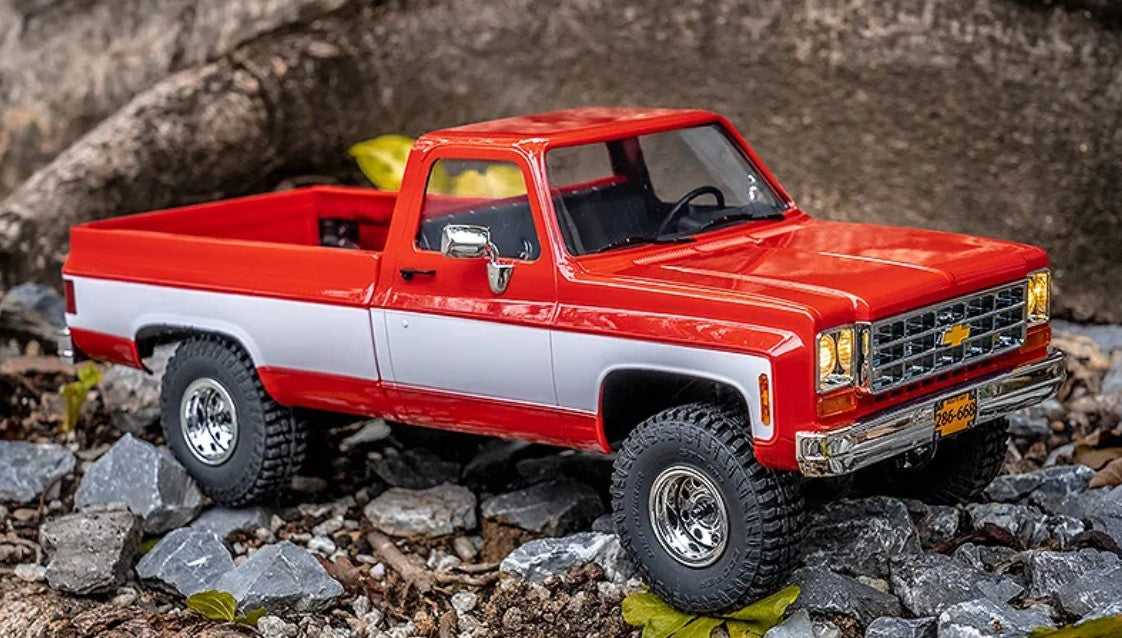 FMS Chevrolet K10 1/18th Ready to Run Scaler Truck