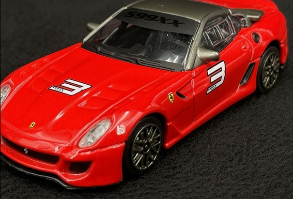 Ferrari 599XX 2010 Red 1/43 Bburago 18-36100