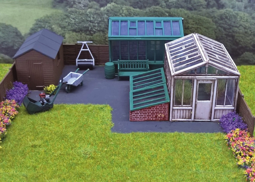 Wills SS92 Garden Buildings  Accessories Kit