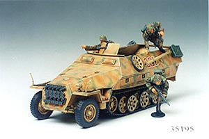 Tamiya 1/35 German Mtl. SPW Sd.Kfz. 251/1 Ausf.D 35195