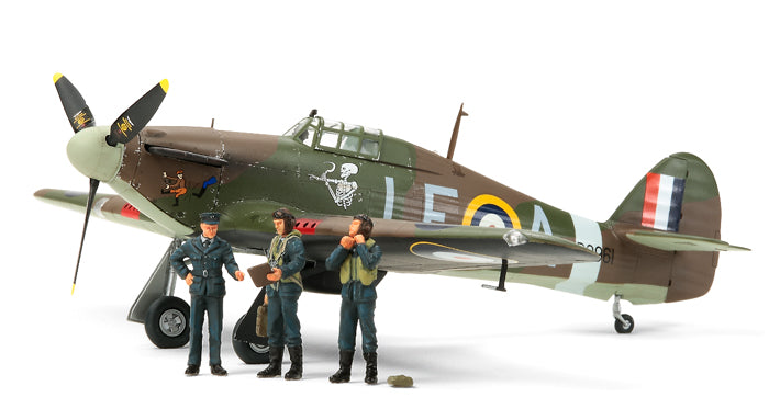 Tamiya 1/48 HURRICANE MKI W/3 FIGURES 37011