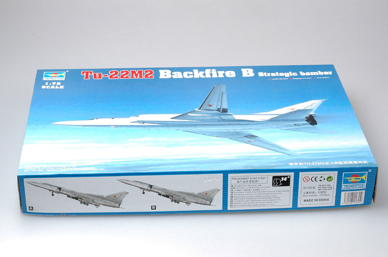 Trumpeter 1/72 Tu-22M2 Backfire B Strategic bomber 01655