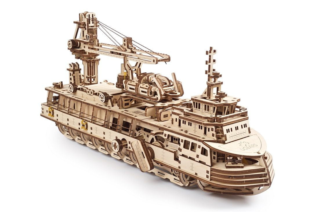 Ugears Model RESEARCH VESSEL - Laser Cut 3D wood kit