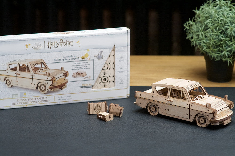 UG70173 Ugears Model FLYING FORD ANGLIA