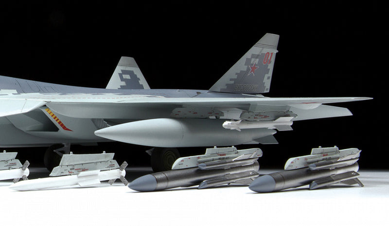 Zvezda 1/48 Sukhoi SU-57 Russian Fifth Generation Fighter Kit Z4824