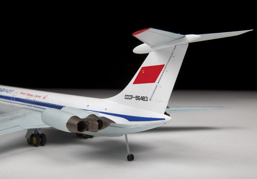 Zvezda 1/144 Soviet Civil airliner IL-62M 7013